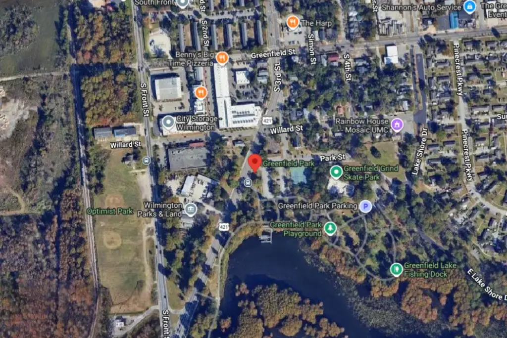 Single-Vehicle Crash on Burnett Boulevard Near Greenfield Park in Wilmington