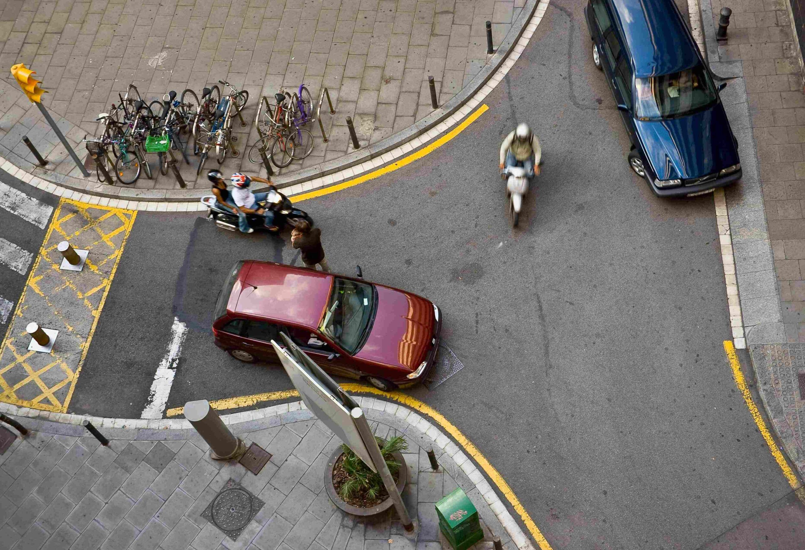 How to Avoid Motorcycle Accidents: Tips for Safe Riding in North Carolina 6 Intersections and High-Risk Situations