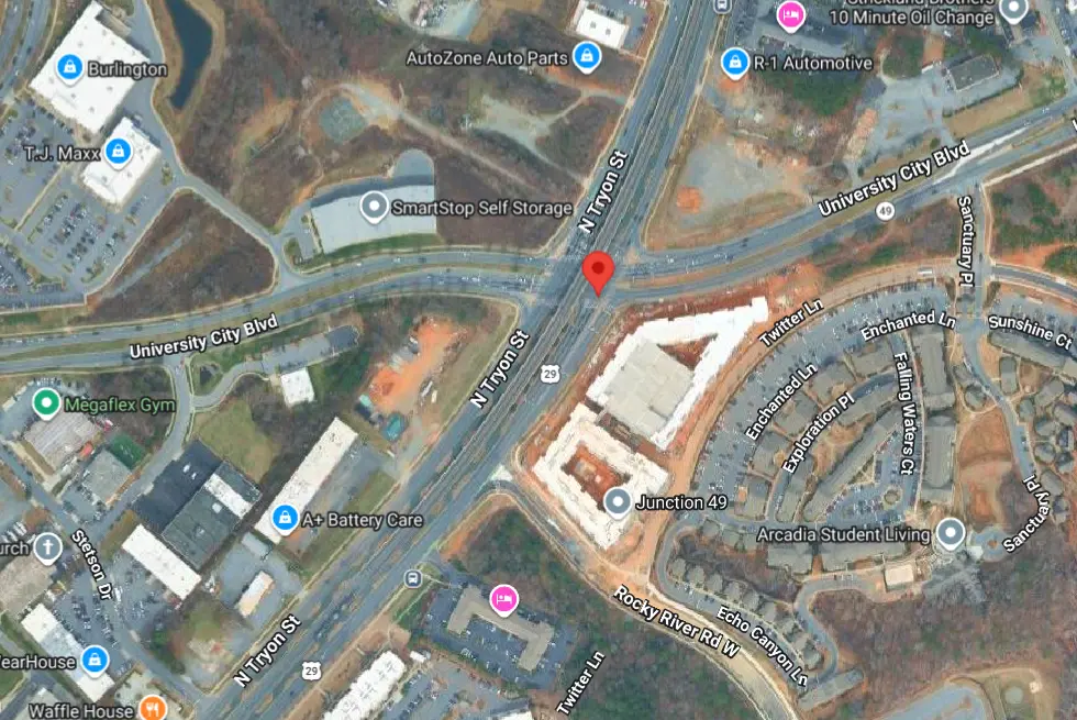 Crash Followed by Foot Chase Draws Heavy Police Presence in University City, Charlotte
