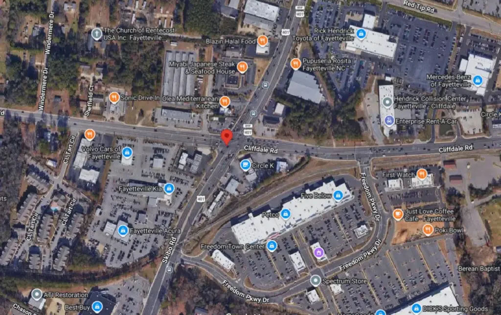 Fayetteville, NC – Three-Vehicle Crash Reported on Cliffdale Rd
