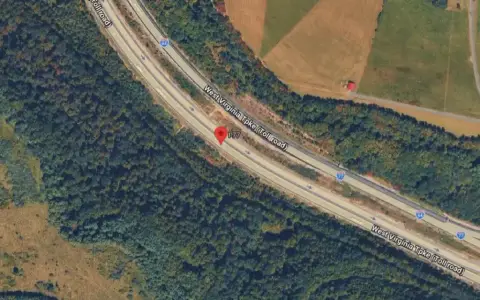 One Seriously Injured in Tractor-Trailer Crash on I-77 North in Charlotte, NC