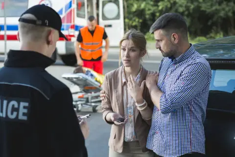 People You Should and Should Not Speak to After a Car Accident in Wilmington, North Carolina