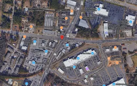 Fayetteville, NC – Three-Vehicle Crash Reported on Cliffdale Rd